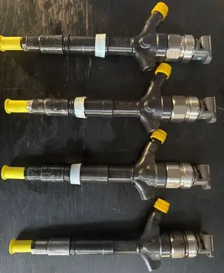 Toyota Avensis T250 Fuel injectors set 236700G010 06F32398