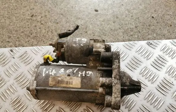 Peugeot 5008 Starter motor 9688268480