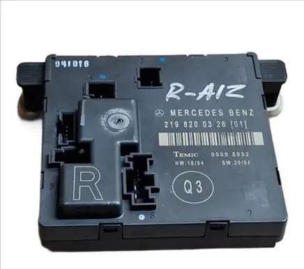 Mercedes-Benz CLS C219 Door control unit/module 2198200326