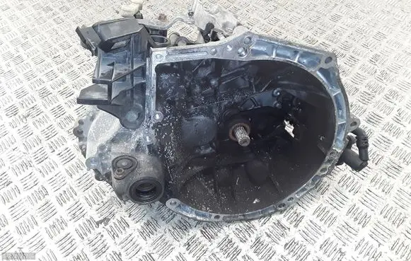 Citroen DS3 Manual 5 speed gearbox 9675193610