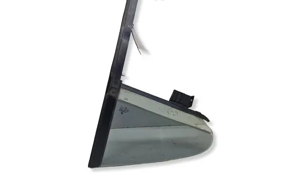 Volkswagen PASSAT CC Rear vent window glass 3C8839614