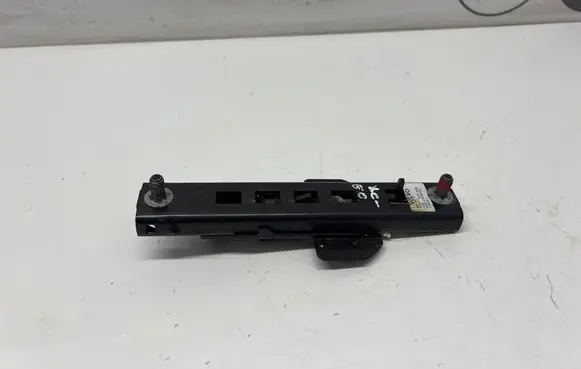 Volvo XC60 Seat belt height adjuster 32341210