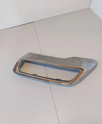 Peugeot 3008 II Rear bumper corner part panel trim 9811021077 7451075 1908300118