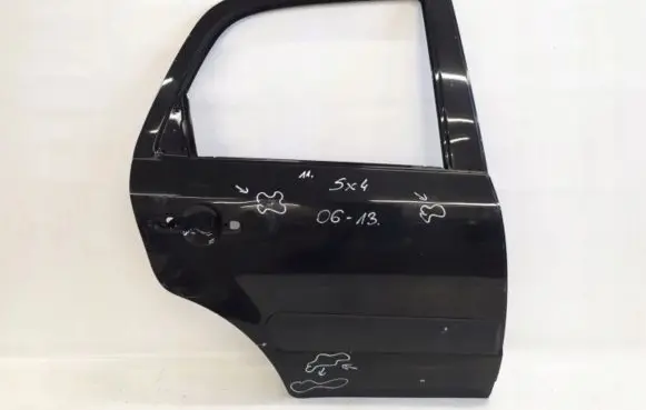 Suzuki SX4 Rear door