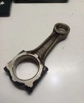 Opel Astra J Connecting rod/conrod 