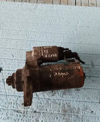 Volkswagen Golf V Starter motor