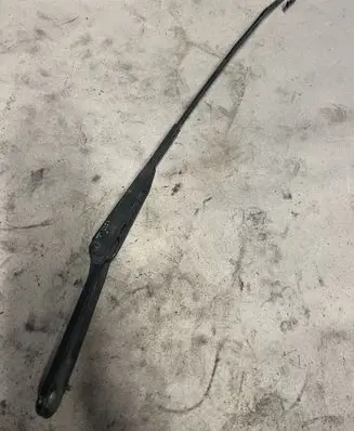 Renault Trafic II (X83) Front wiper blade arm