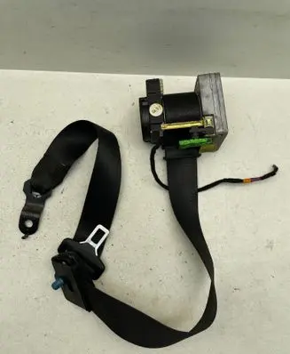 Mercedes-Benz C W203 Front seatbelt 2018680222 26758