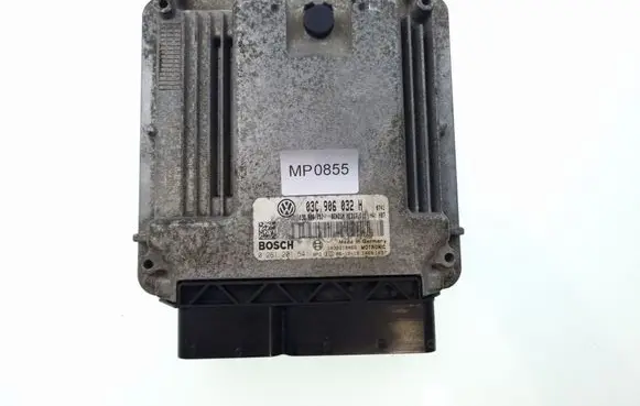 Volkswagen Golf V Engine control unit/module 03C906032H 03C906032 0261201541