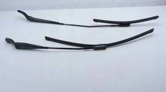 Peugeot 508 II Front wiper blade arm 9811346480