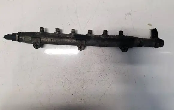 Volvo XC90 Fuel main line pipe 0445215015