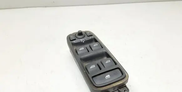 Volvo S60 Electric window control switch 31334346