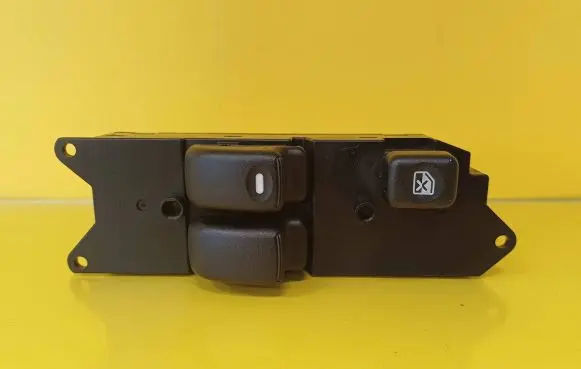 Mitsubishi Colt Electric window control switch MR194815