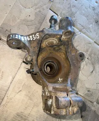 BMW 5 E60 E61 Front wheel hub spindle knuckle 31216768315