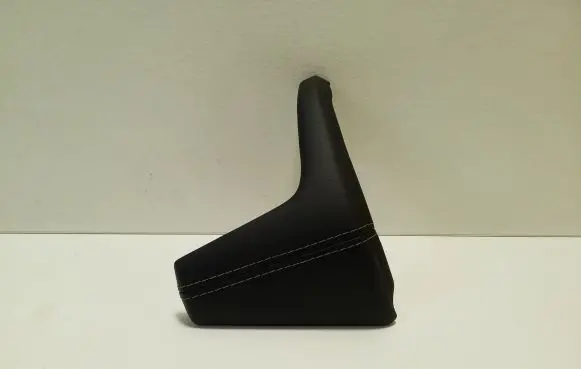 Nissan Qashqai J12 Panel trim 682T06UA0A