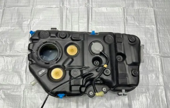Hyundai Santa Fe Fuel tank 31100P4800