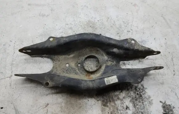 Mercedes-Benz C W205 Rear upper control arm/wishbone A2053521900