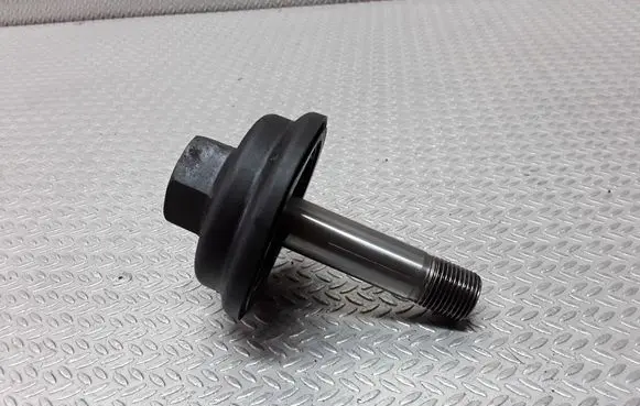 Volkswagen PASSAT B5.5 Oil filter cover 045117061D
