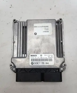 BMW 1 E81 E87 Engine control unit/module 7796558 7795844 0281011631