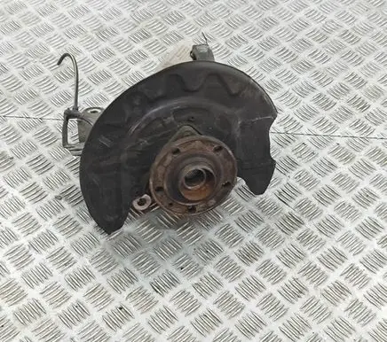 Volkswagen PASSAT B8 Front wheel hub 5Q0407257C