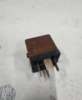 Audi A4 S4 B5 8D Other relay 0332014456