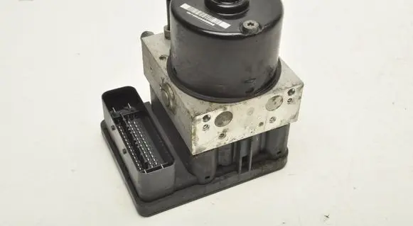 Volvo C70 ABS Pump 30742654