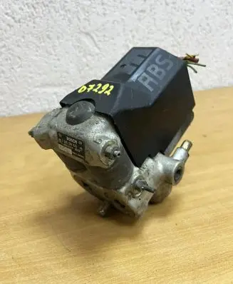Mercedes-Benz E W124 ABS Pump 0265200043 D7292