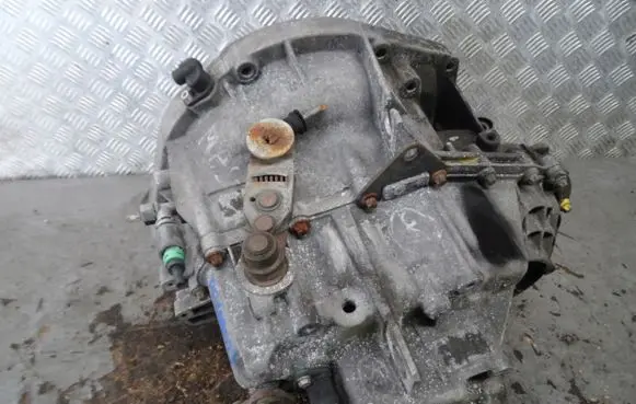 Renault Master II Manual 5 speed gearbox PF1AA023