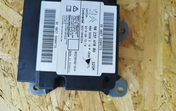 Citroen C5 Aircross Airbag control unit/module 9823741880