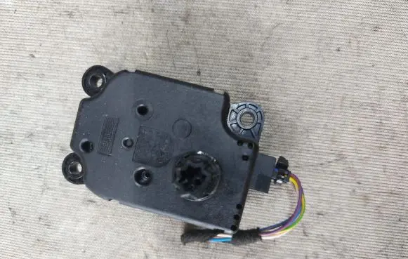 Ford Transit Custom Air flap motor/actuator AV6N19E616AA