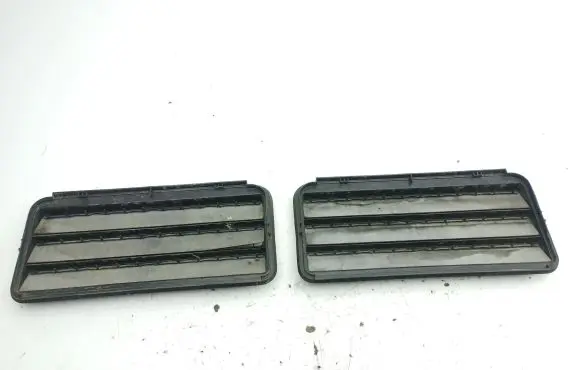 Tesla Model 3 Quarter panel pressure vent 20220205