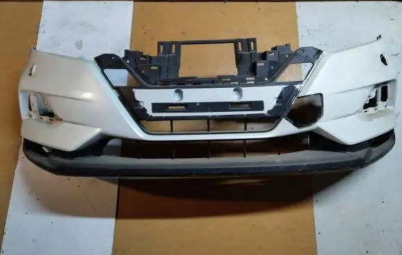 Nissan Qashqai Front bumper 62022HV00H