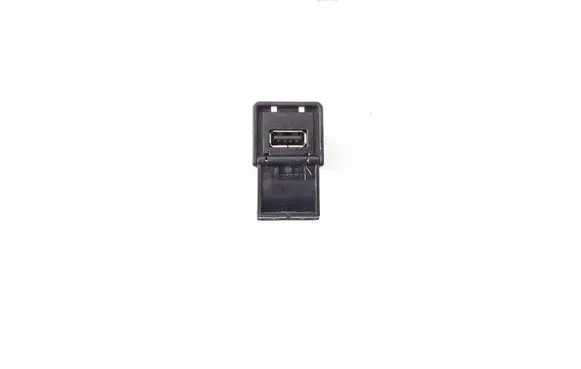 Infiniti Q70 Y51 USB socket connector 284H31FA0B