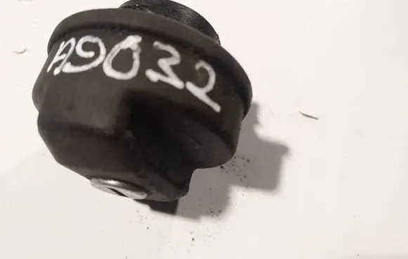 Volkswagen PASSAT B4 Fuel tank filler cap 