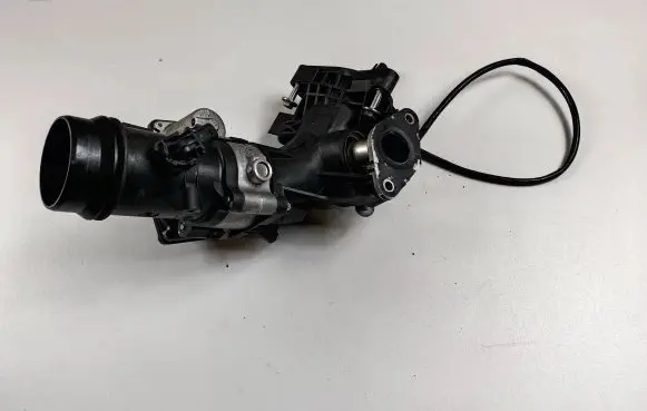 BMW 5 F10 F11 Engine shut-off valve 8519492 11884414 7810752