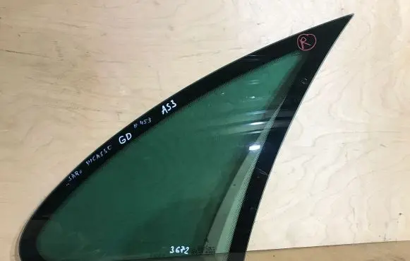 Citroen Xsara Picasso Rear side window AS3