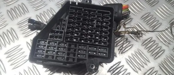 Audi A4 S4 B5 8D Fuse box set