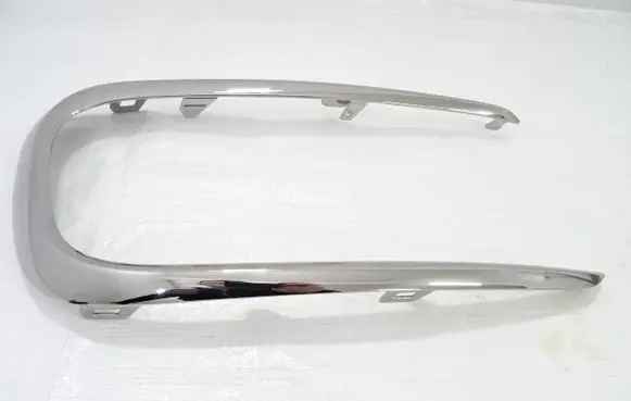 Citroen C4 II Picasso Front bumper lower grill 9815203880