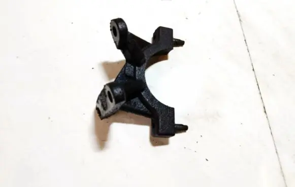 Volvo V50 Engine mounting bracket 4m513k305ea