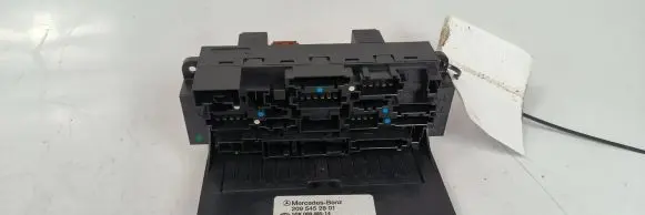 Mercedes-Benz C W203 Fuse box set 2095452801