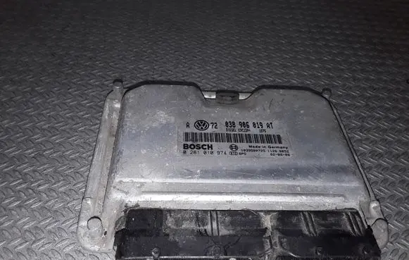 Volkswagen Golf IV Engine control unit/module 038906019AT 0281010974