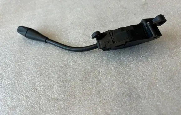 Mercedes-Benz CLK A209 C209 Steering wheel adjustment handle/lever A0085453522