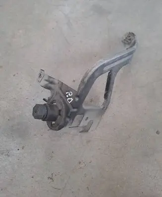 BMW 5 F10 F11 Fender mounting bracket 7183752
