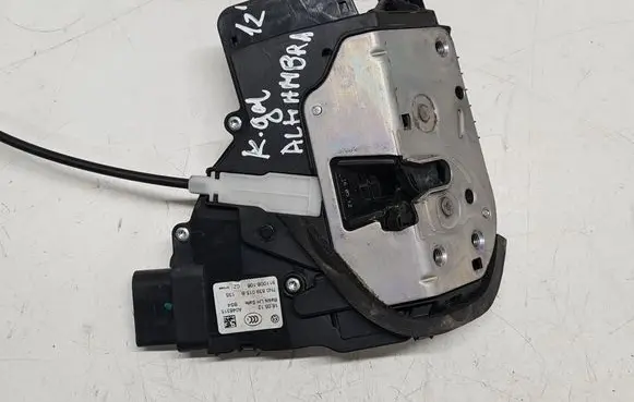Seat Alhambra (Mk2) Sliding door lock 7N0839015B