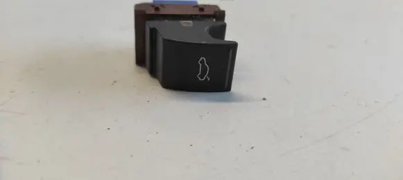 Volkswagen PASSAT B7 Tailgate opening switch 5N0959351 BG1