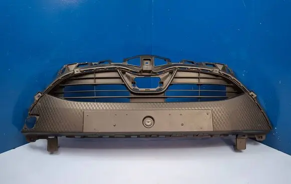 Toyota Yaris Front bumper upper radiator grill 53101K0050 53111K0010