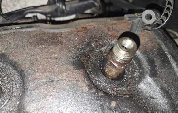 Audi A6 S6 C5 4B Fuel injector