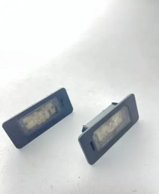 BMW 5 F10 F11 Number plate light 7193293 320106A107