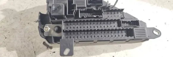 BMW 5 E60 E61 Fuse box set 9138830 518956057