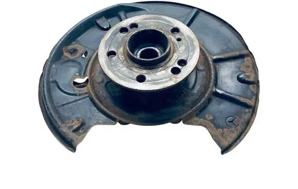Rear wheel hub